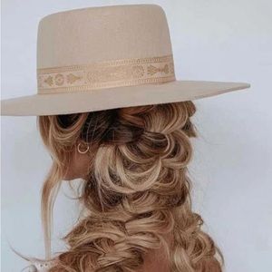 NWT Lack of Color Cream Juno Boater Hat